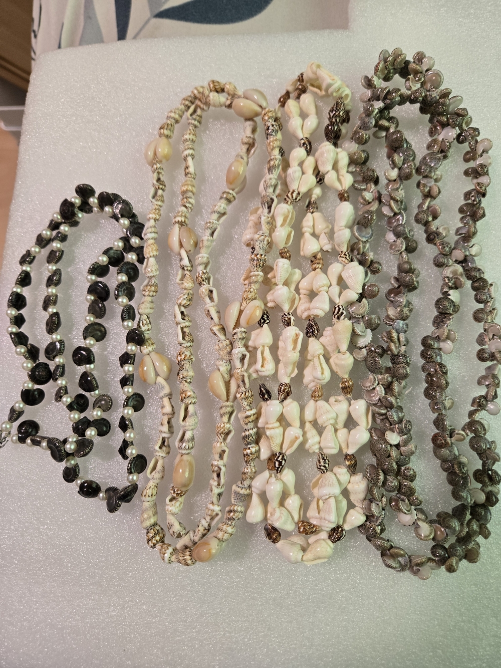 Handmade Shell & Bead Women's Necklace Set — Natural Cream, Brown, Black